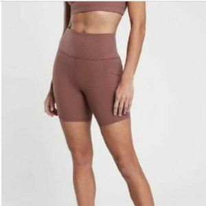 Athleta Salutation Stash Pocket II 7" Short, Rose, XL